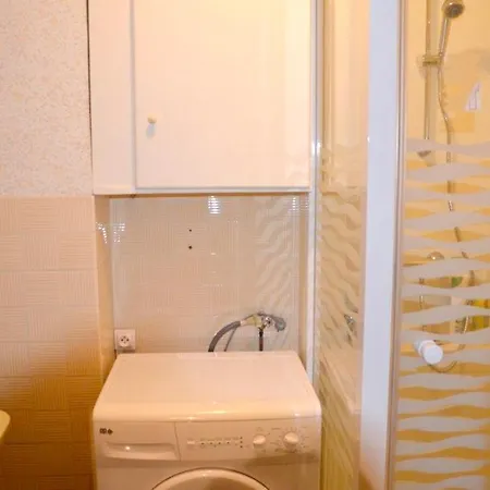 Appartement De 2 Chambres Avec Balcon Amenage A Bagneres De Luchon Apartment