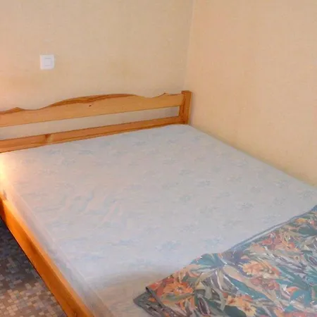 Appartement De 2 Chambres Avec Balcon Amenage A Bagneres De Luchon Bagneres-de-Luchon