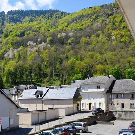 Appartement De 2 Chambres Avec Balcon Amenage A Bagneres De Luchon